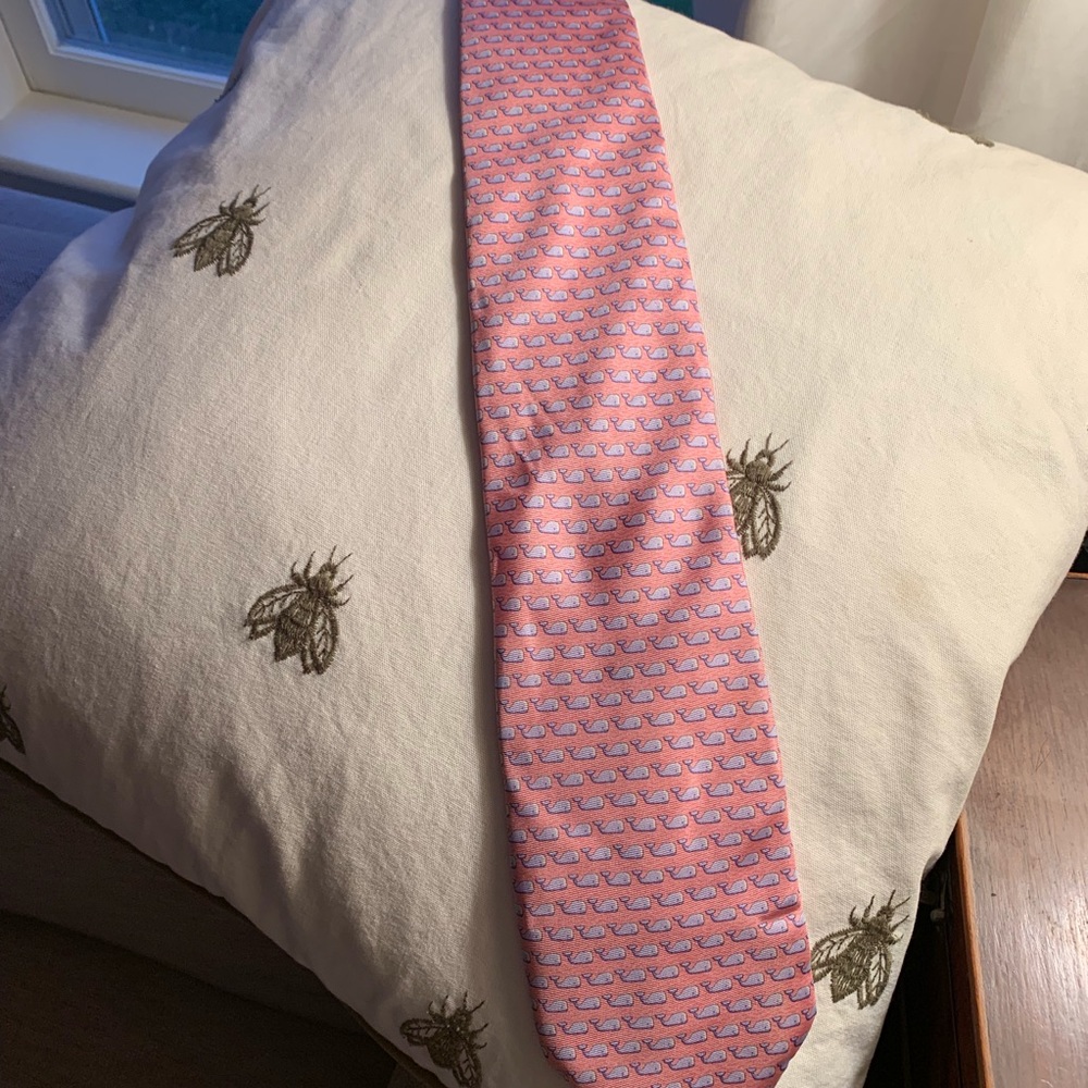 SOLD.   Tommy Hilfiger tie